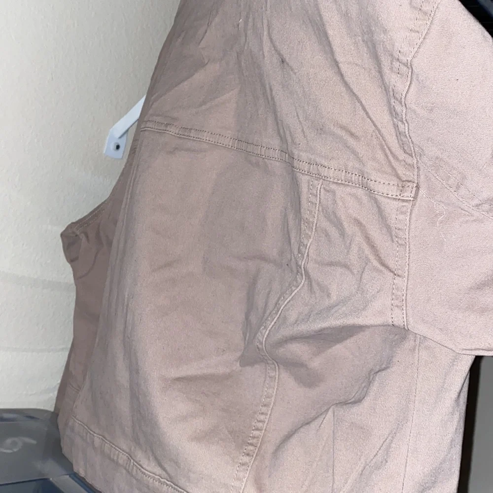 Jacket - Picture 3 of 3